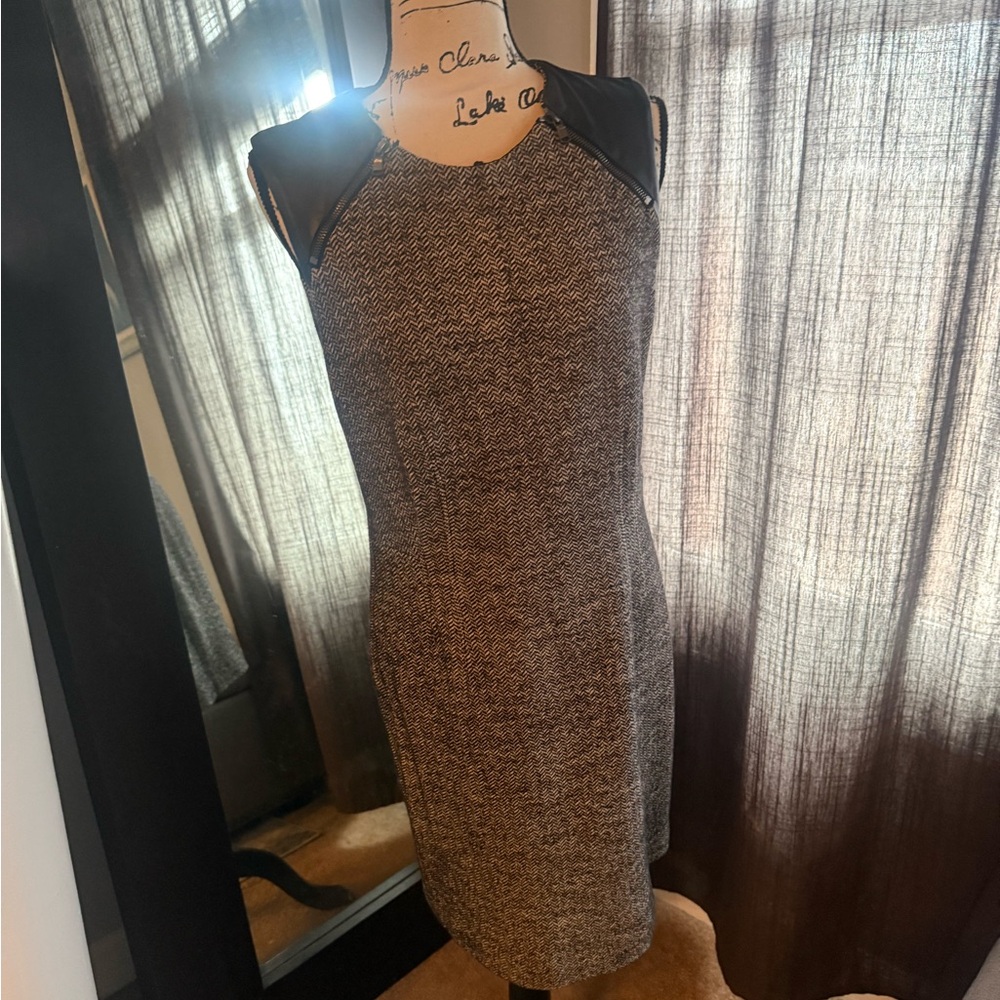 Elegant Black and Gray Women's Dress